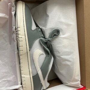 NIKE DUNK LOW RETRO PRM